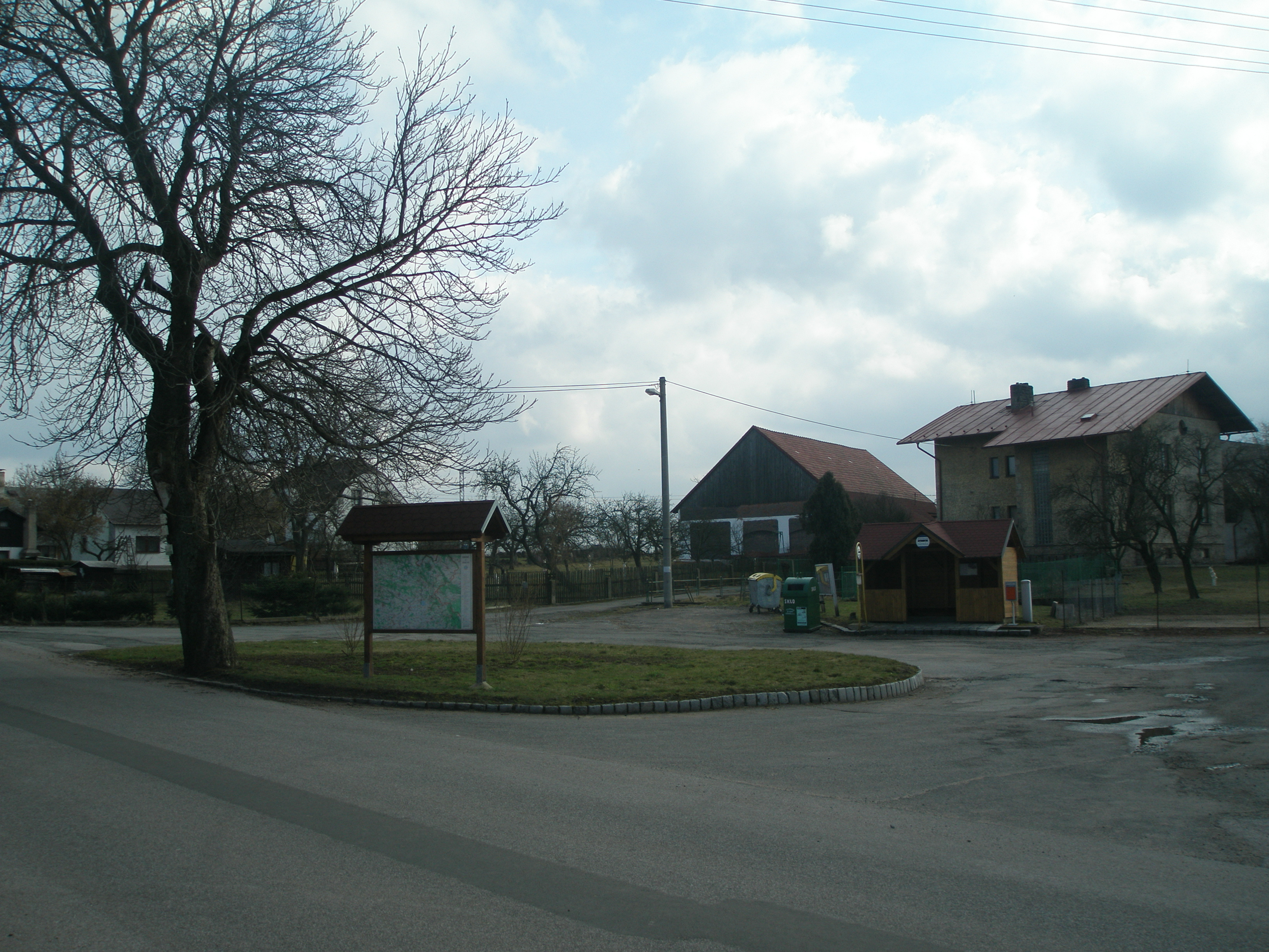 náves